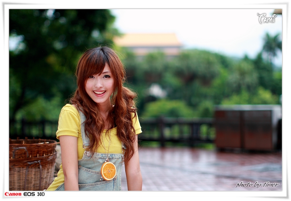 台湾清纯美女-Tami-兒童育樂中心外拍